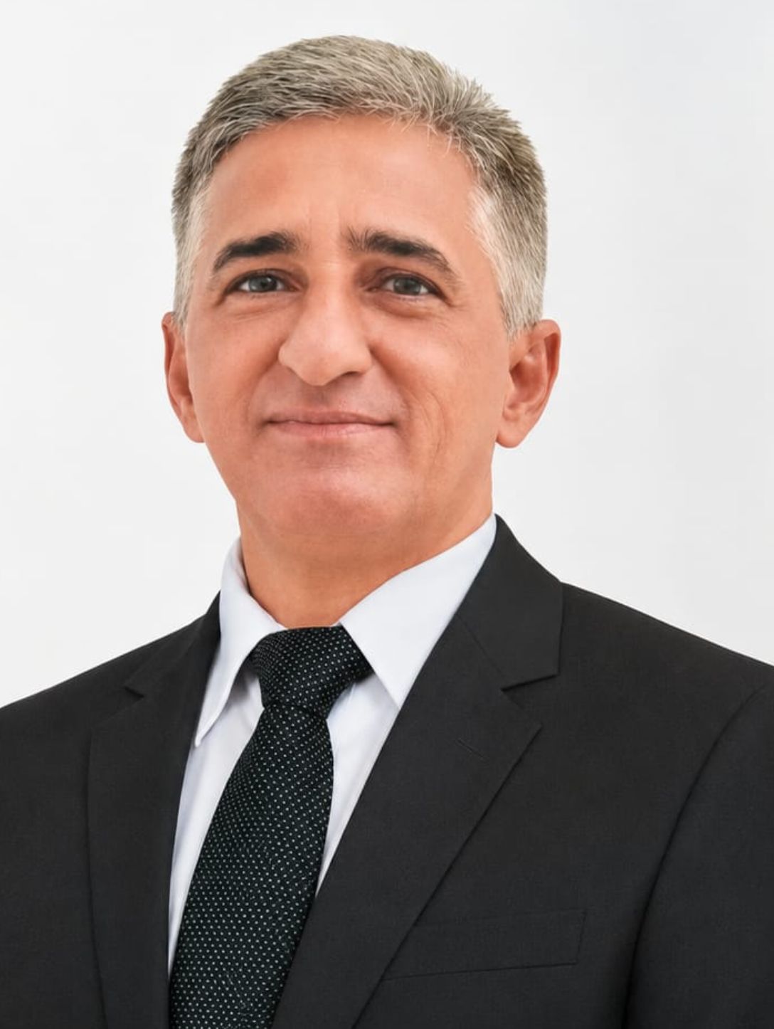 Elias Nazario